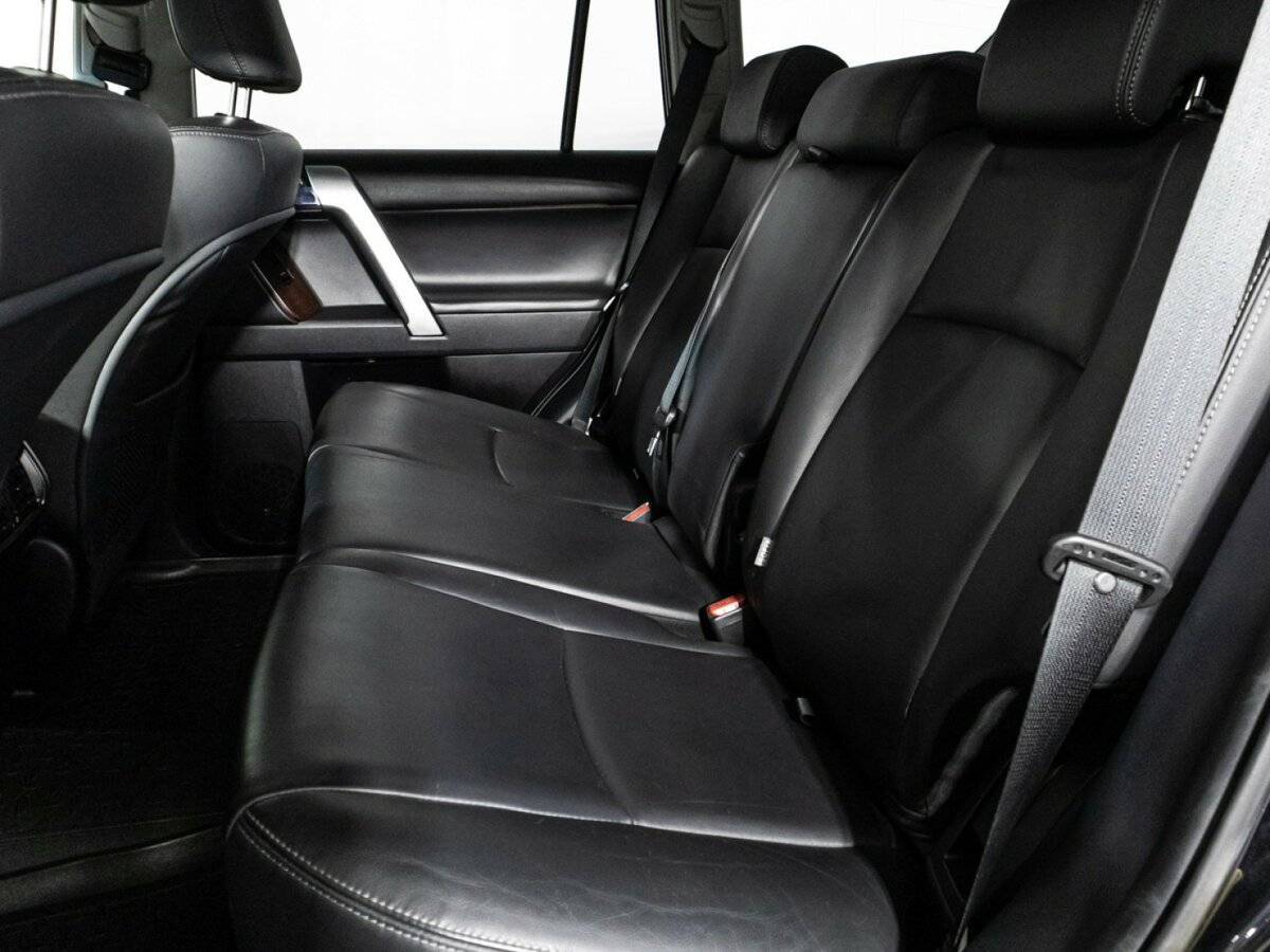 Toyota Land Cruiser Prado 2015 года с пробегом. Фото: #9