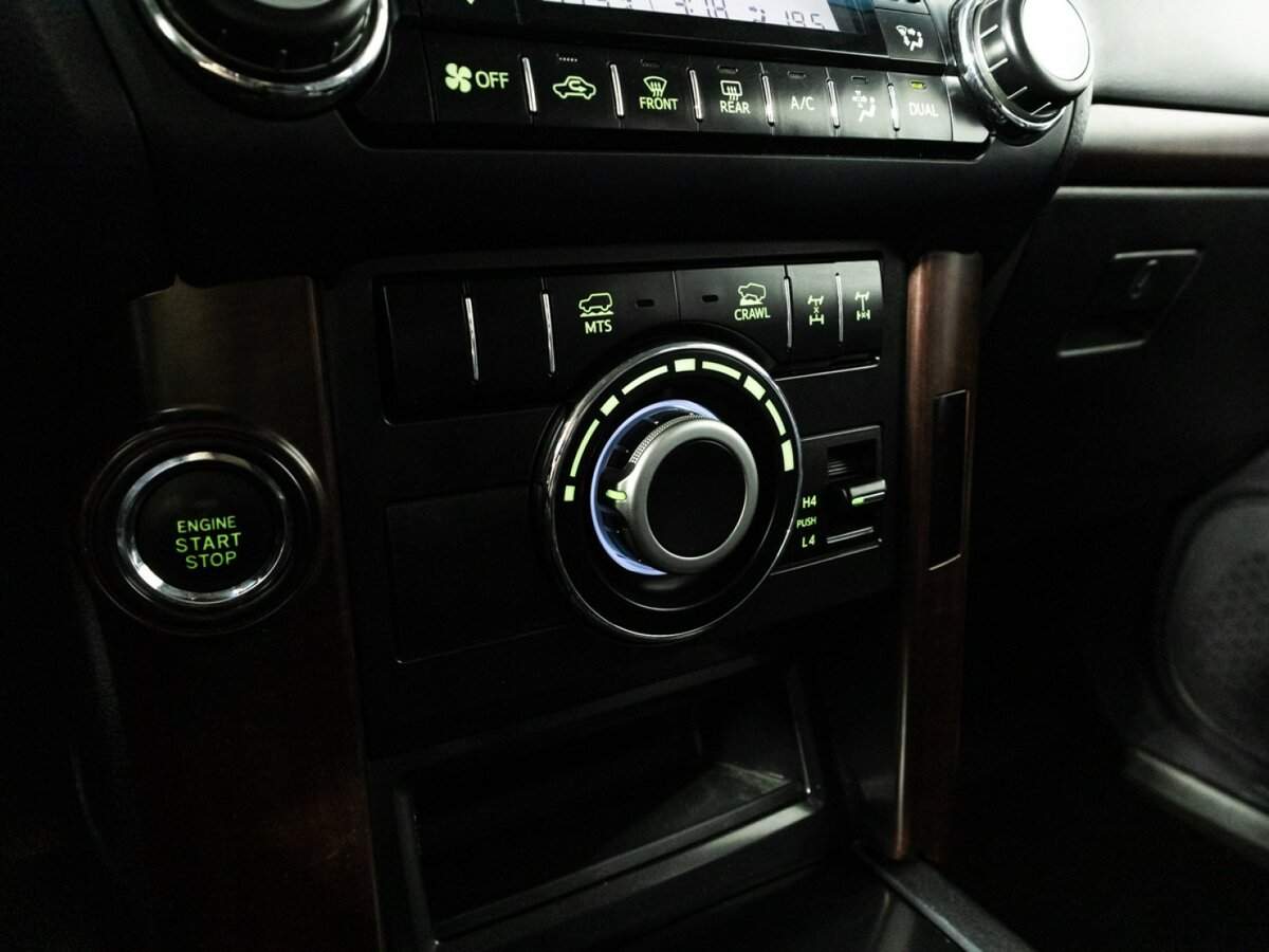 Toyota Land Cruiser Prado 2015 года с пробегом. Фото: #21