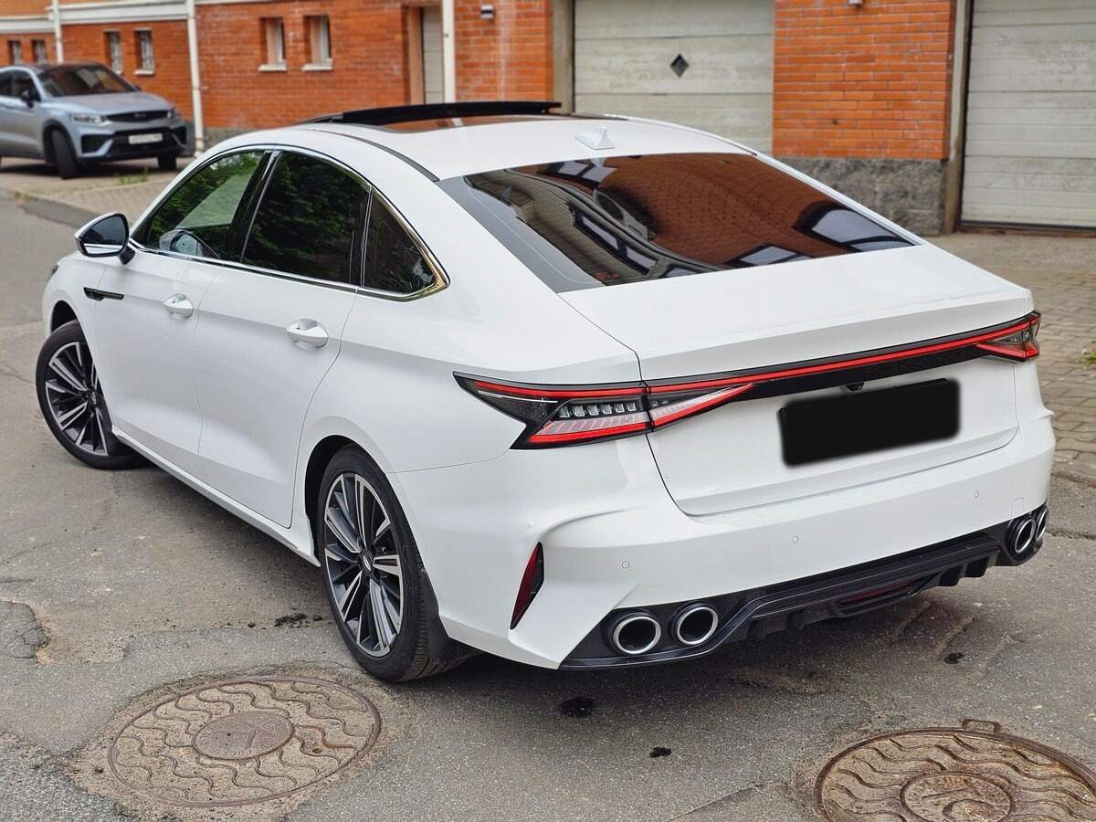 Chery Arrizo 8 2023 года с пробегом. Фото: #4