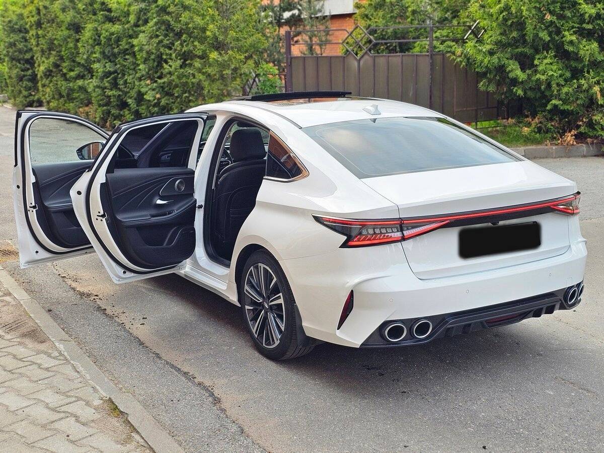 Chery Arrizo 8 2023 года с пробегом. Фото: #14