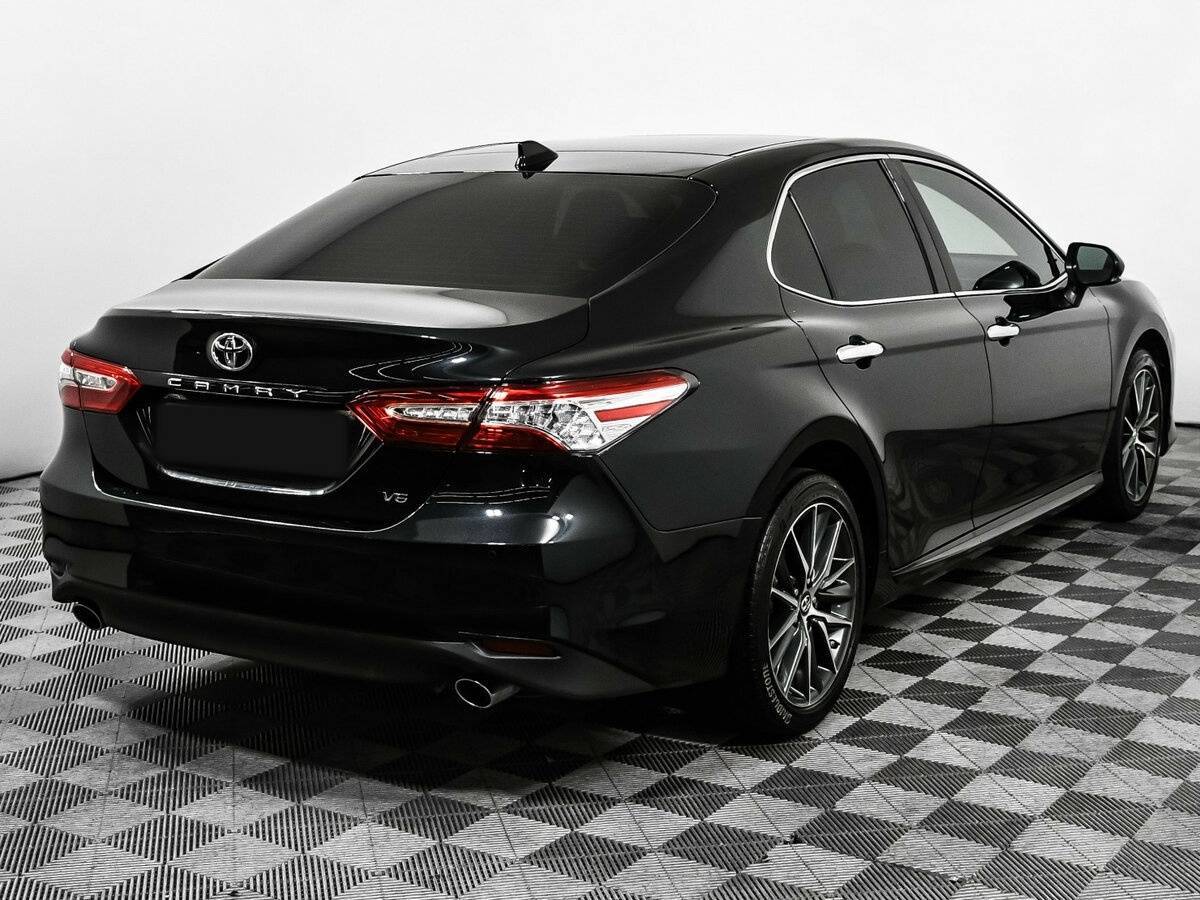 Toyota Camry 2023 года с пробегом. Фото: #4