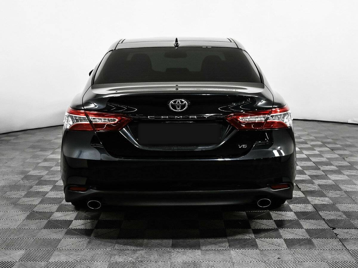 Toyota Camry 2023 года с пробегом. Фото: #5