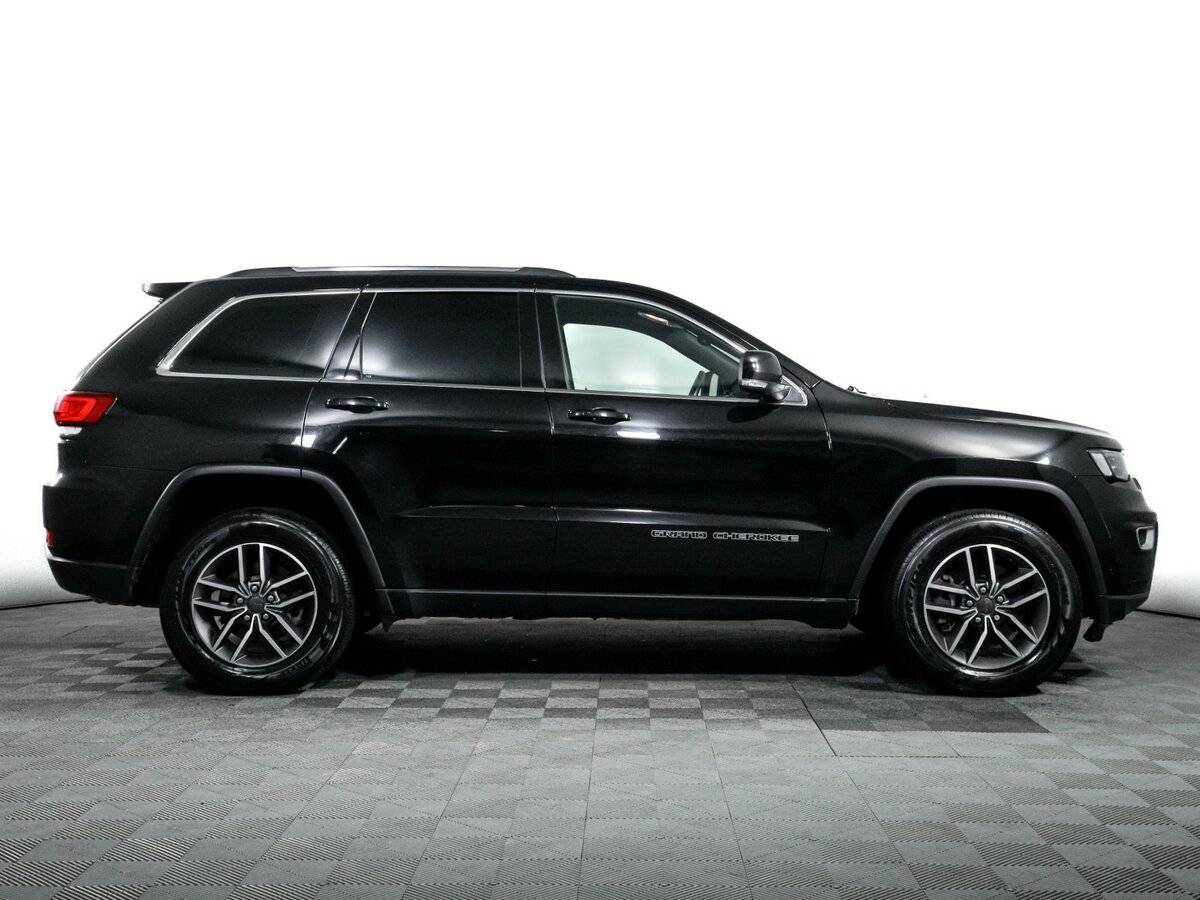 Jeep Grand Cherokee 2020 года с пробегом. Фото: #3
