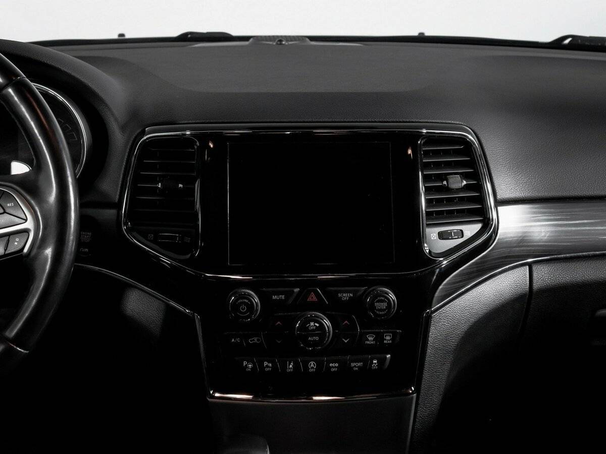 Jeep Grand Cherokee 2020 года с пробегом. Фото: #12