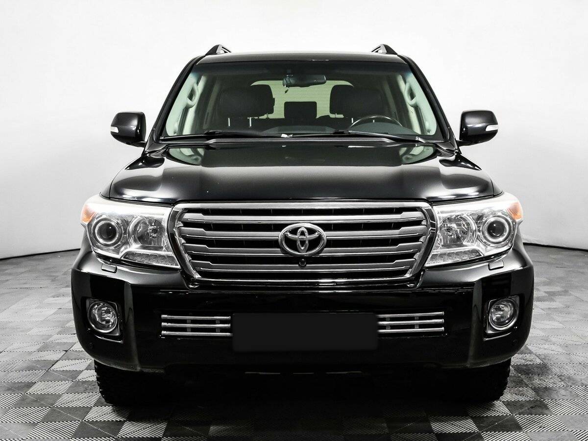 Toyota Land Cruiser 2012 года с пробегом. Фото: #1