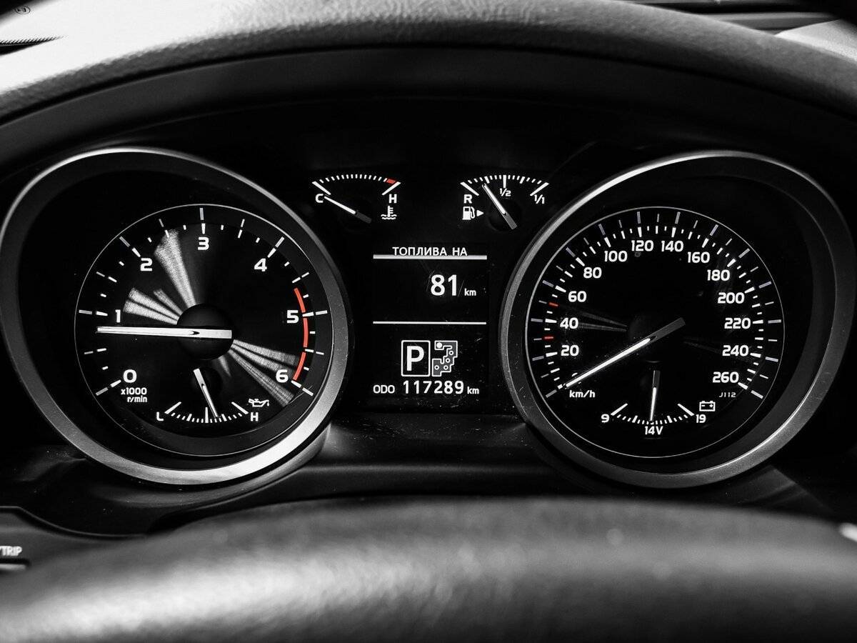 Toyota Land Cruiser 2012 года с пробегом. Фото: #9