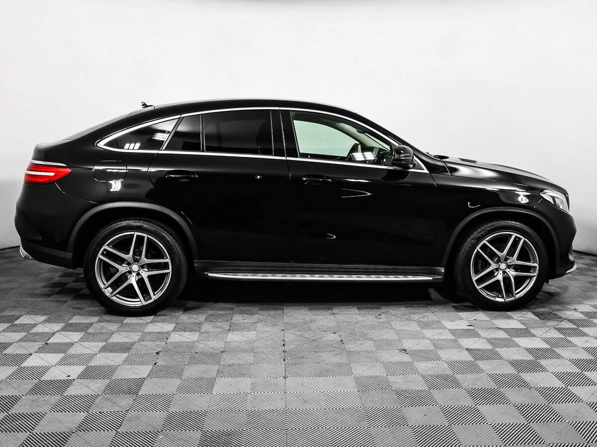 Mercedes-Benz GLE Coupe 2015 года с пробегом. Фото: #3