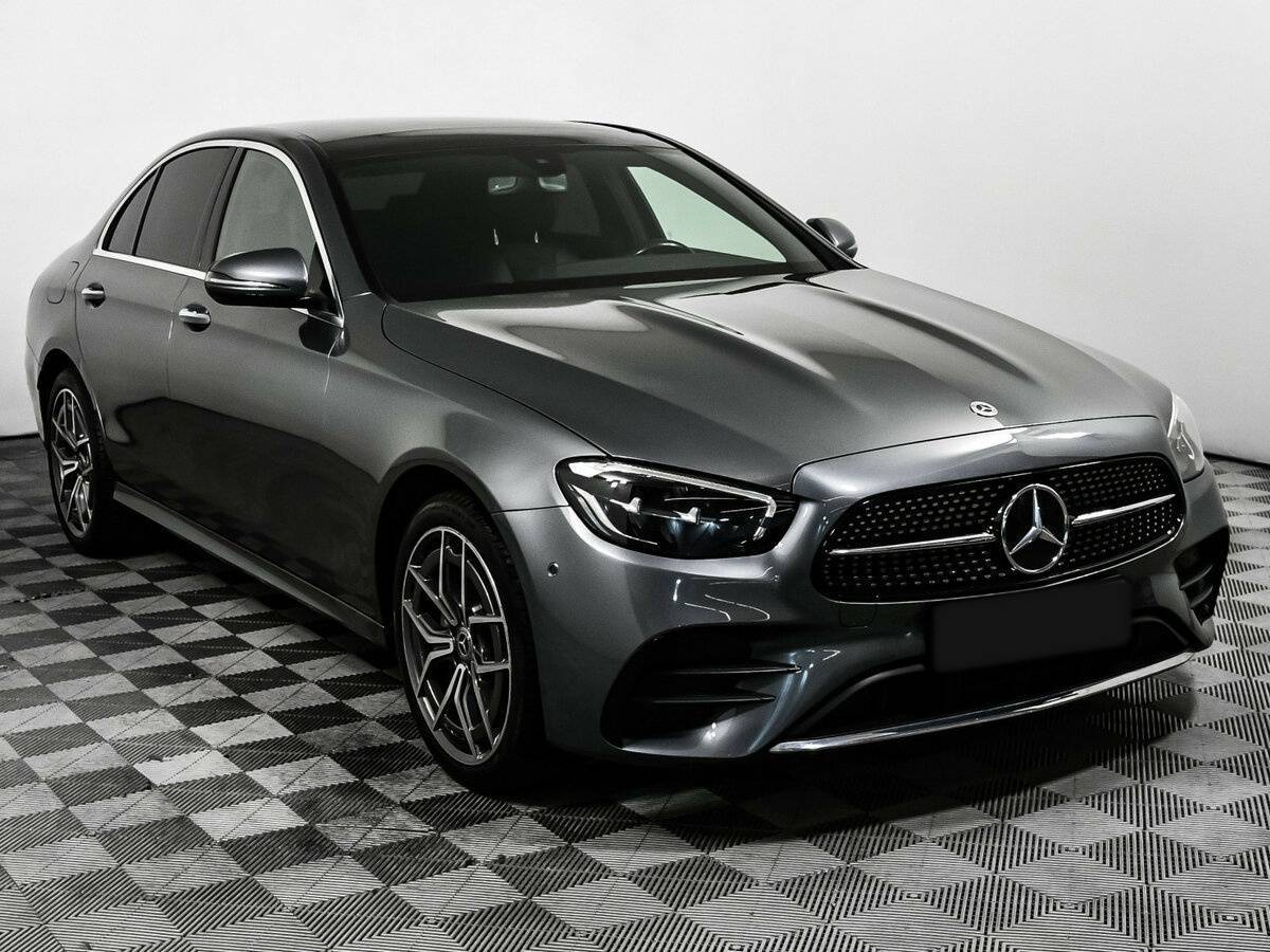 Mercedes-Benz E-Класс 2021 года с пробегом. Фото: #2