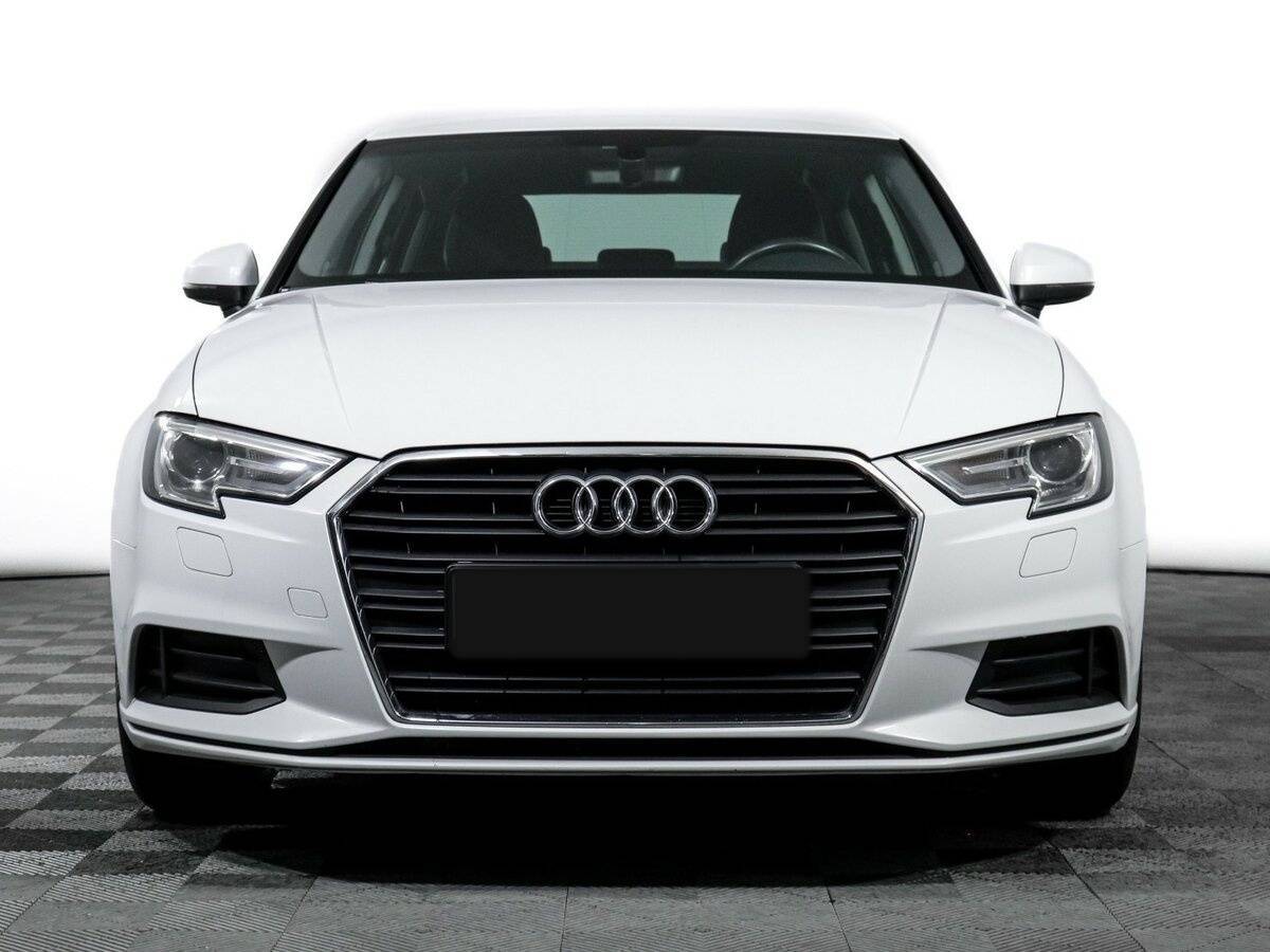 Audi A3 2017 года с пробегом. Фото: #1