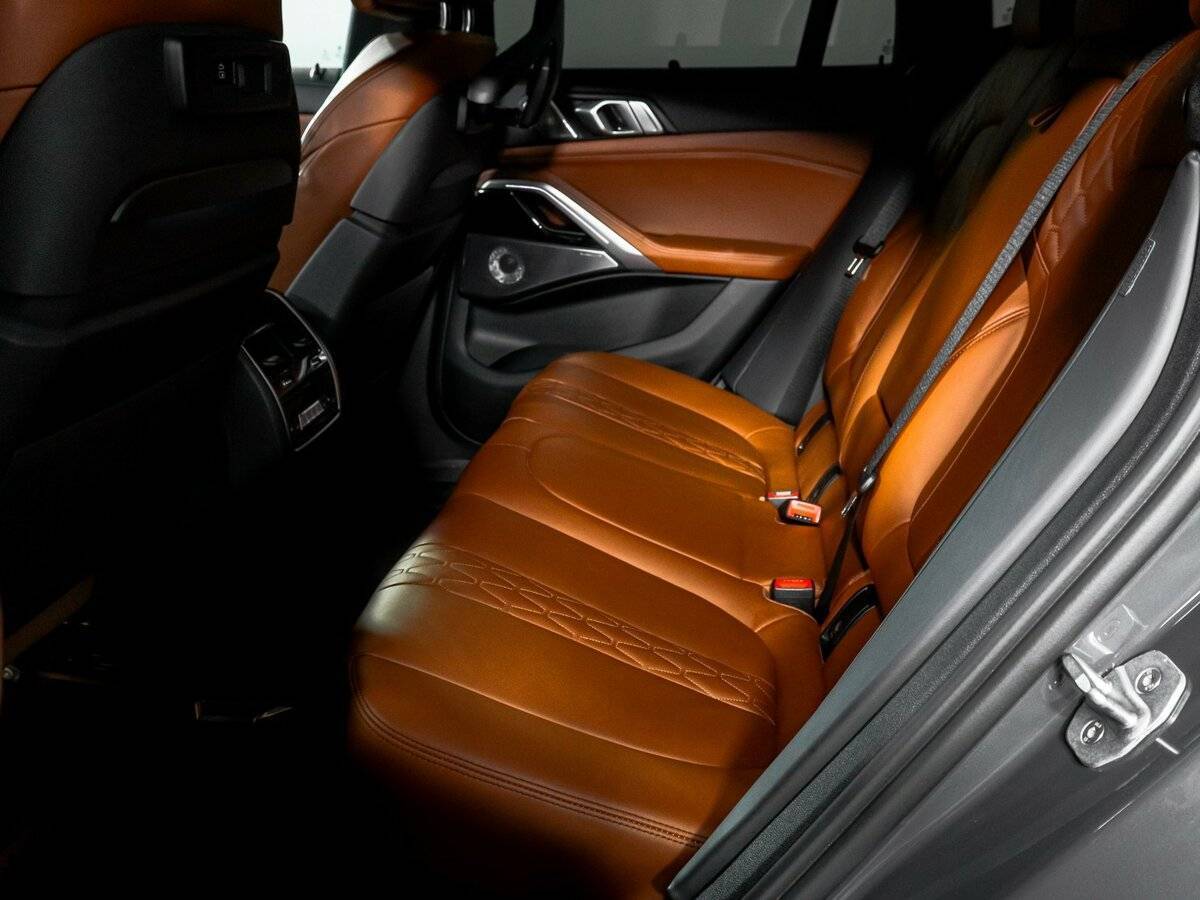BMW X6 2023 года с пробегом. Фото: #9