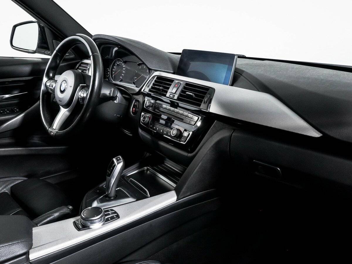 BMW 3 серии 2018 года с пробегом. Фото: #8
