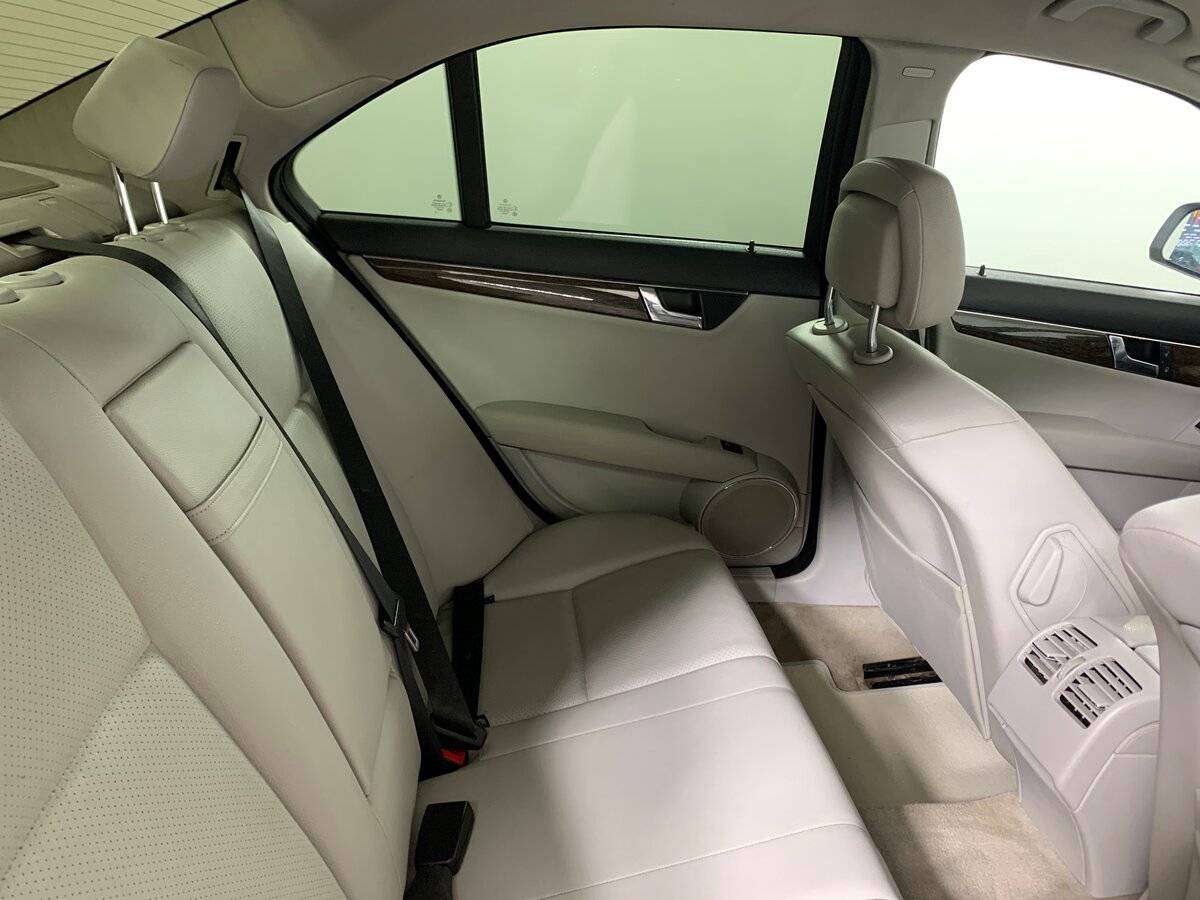 Mercedes-Benz C-Класс 2008 года с пробегом. Фото: #16