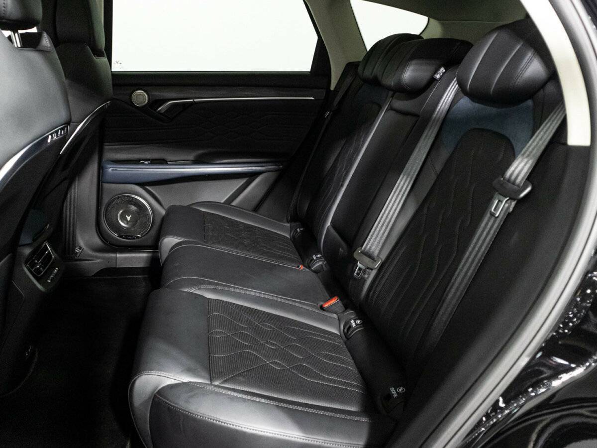 Voyah Free 2023 года с пробегом. Фото: #9