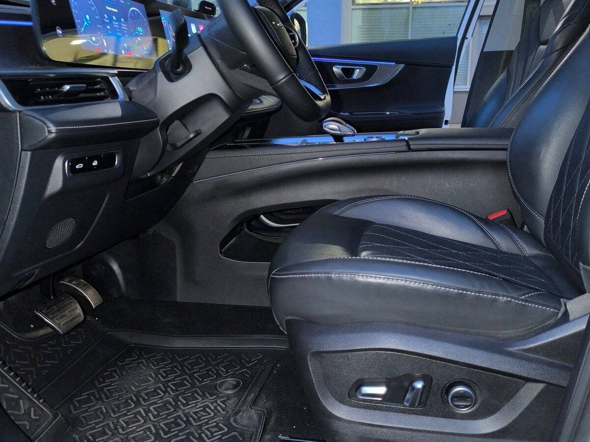 Chery Tiggo 8 Pro Max 2024 года с пробегом. Фото: #18