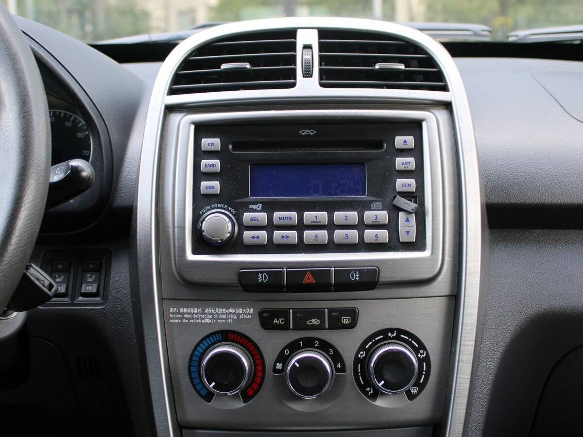 Chery Tiggo (T11) 2014 года с пробегом. Фото: #12