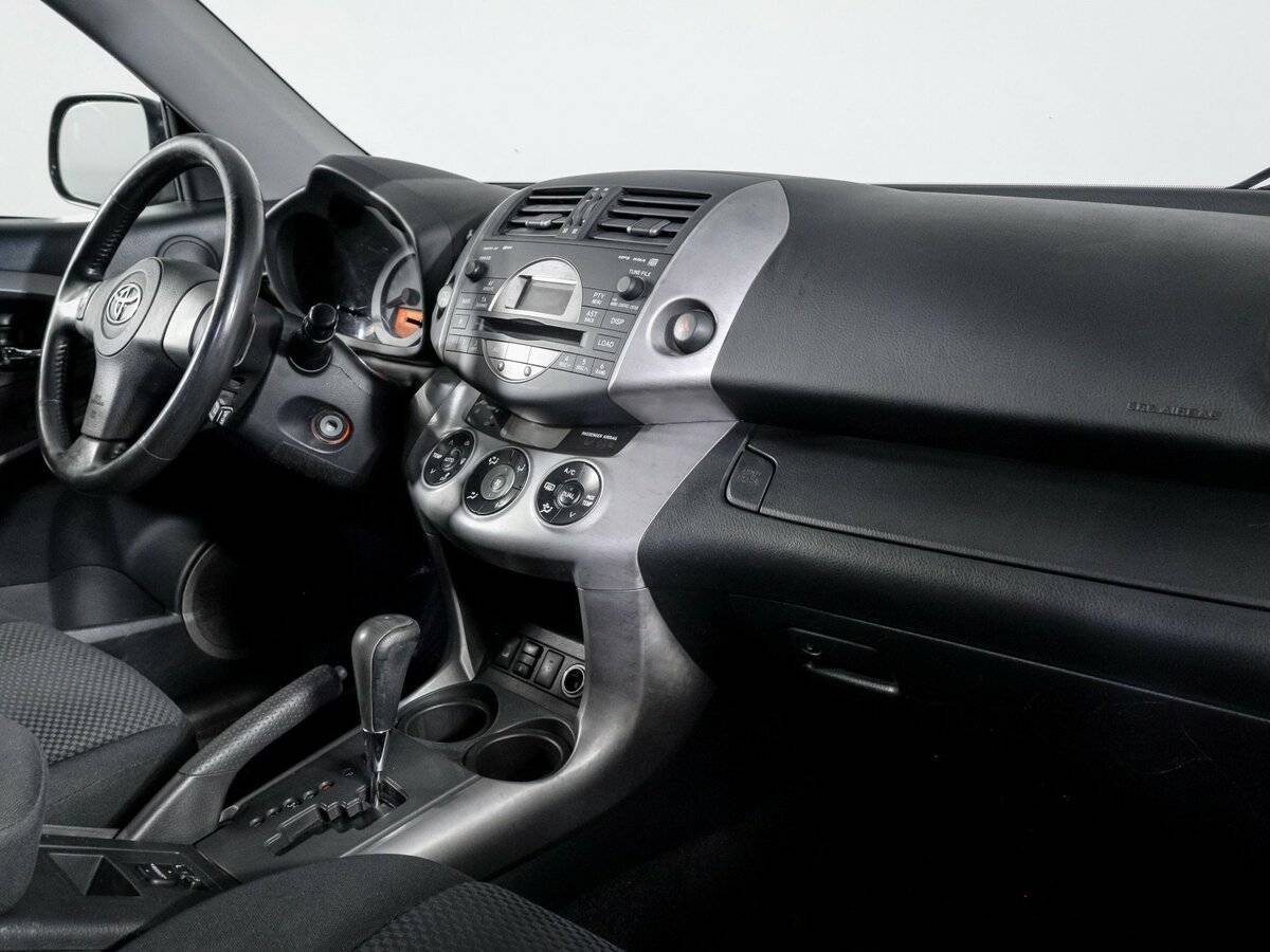 Toyota RAV4 2007 года с пробегом. Фото: #8