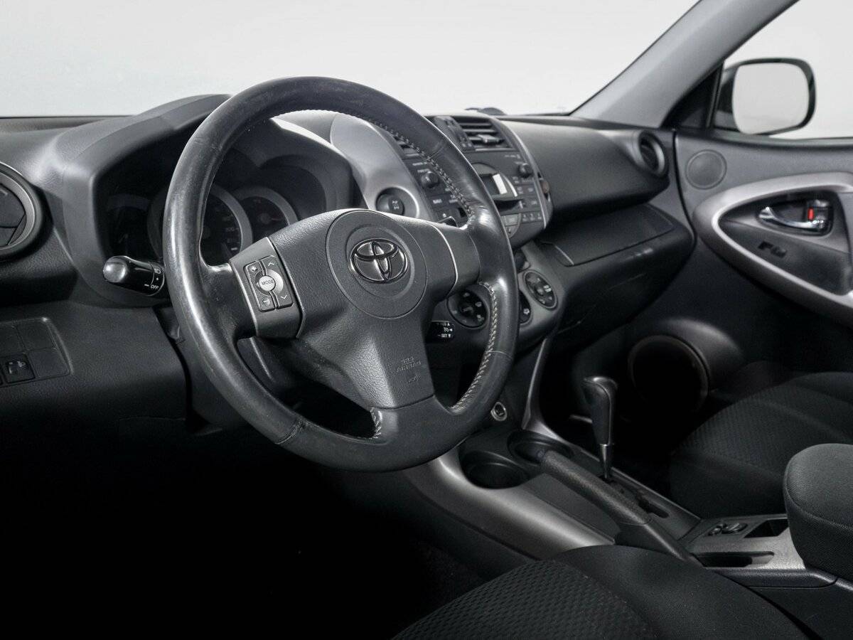 Toyota RAV4 2007 года с пробегом. Фото: #13