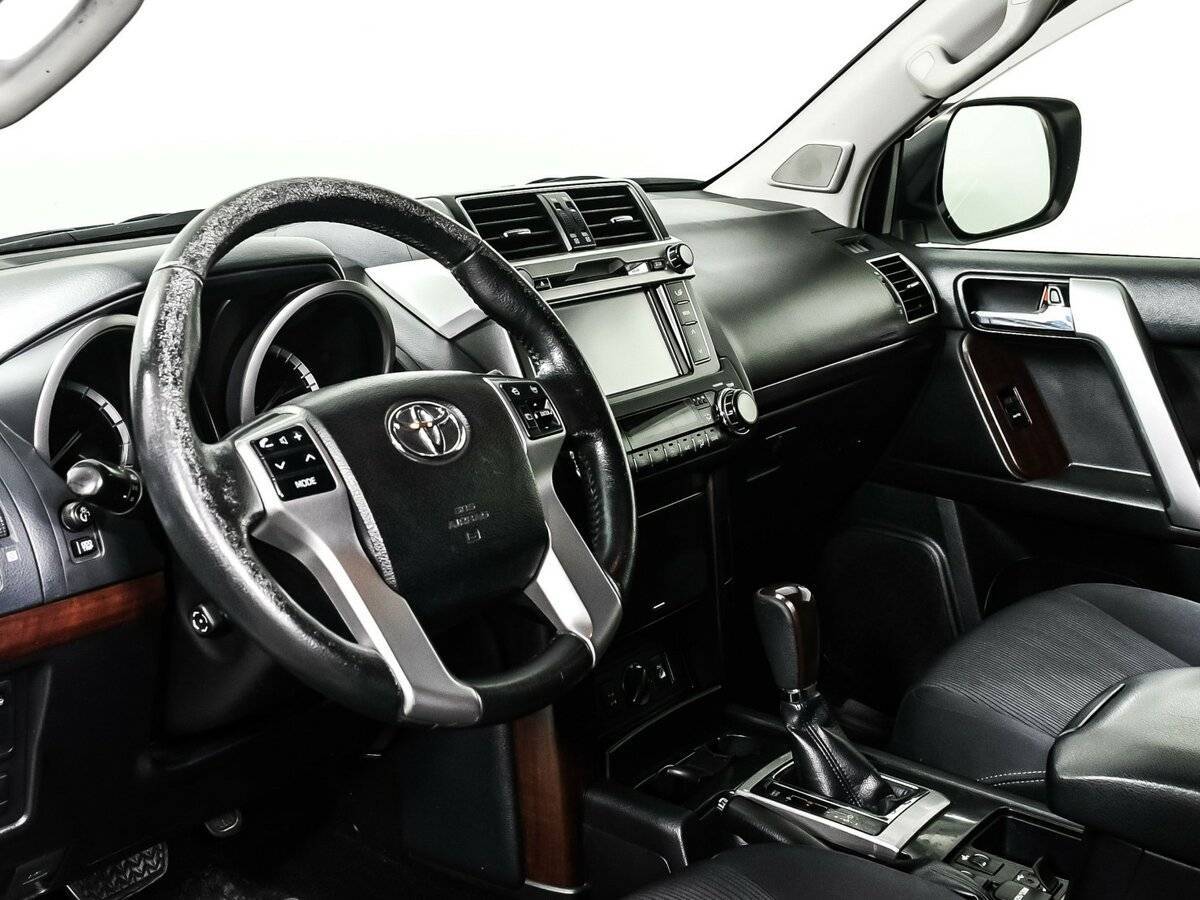 Toyota Land Cruiser Prado 2016 года с пробегом. Фото: #11