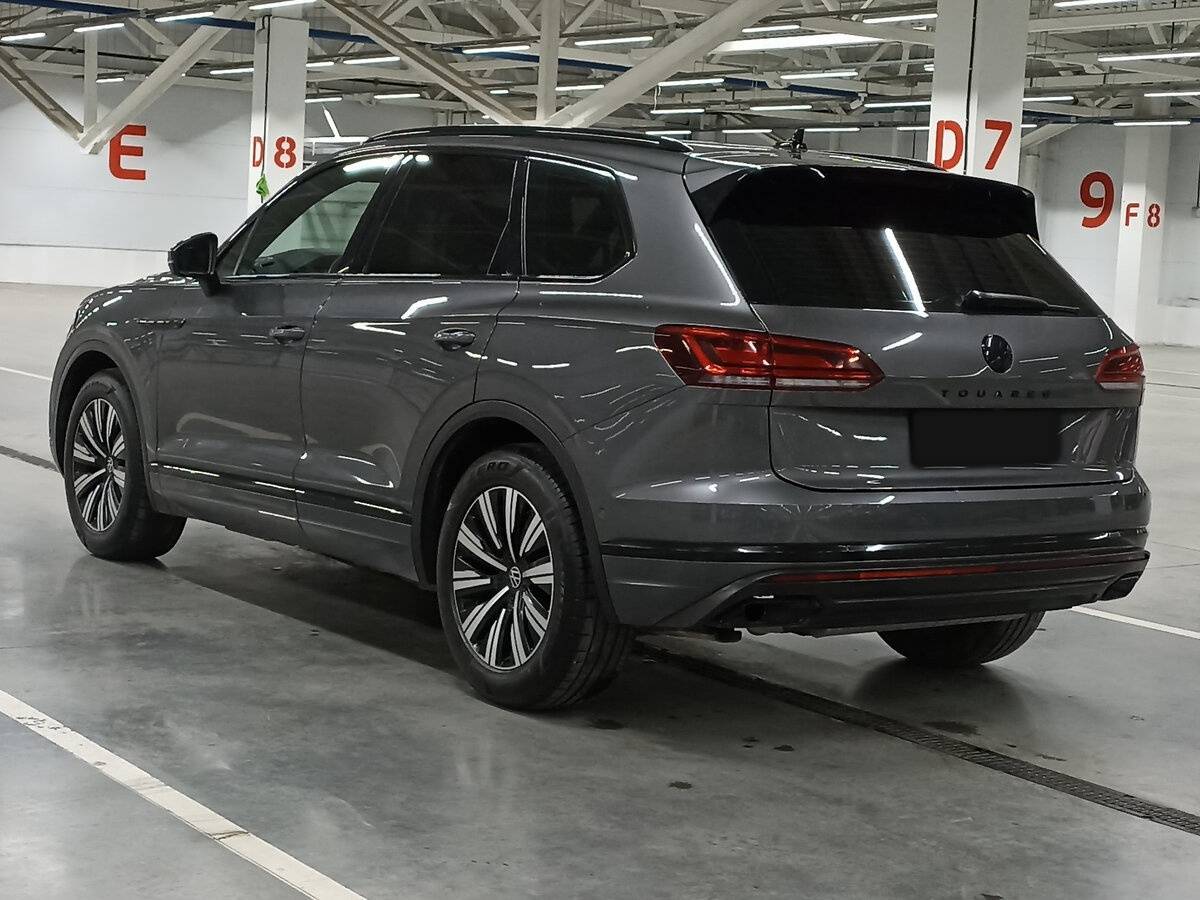 Volkswagen Touareg 2022 года с пробегом. Фото: #6