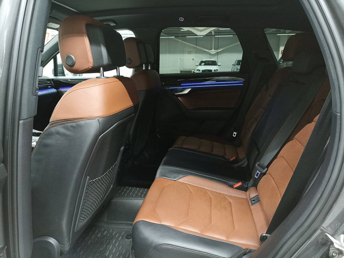 Volkswagen Touareg 2022 года с пробегом. Фото: #11