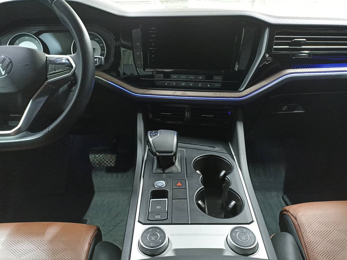 Volkswagen Touareg 2022 года с пробегом. Фото: #14