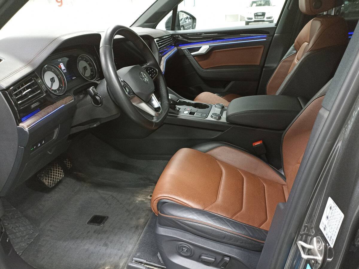 Volkswagen Touareg 2022 года с пробегом. Фото: #15