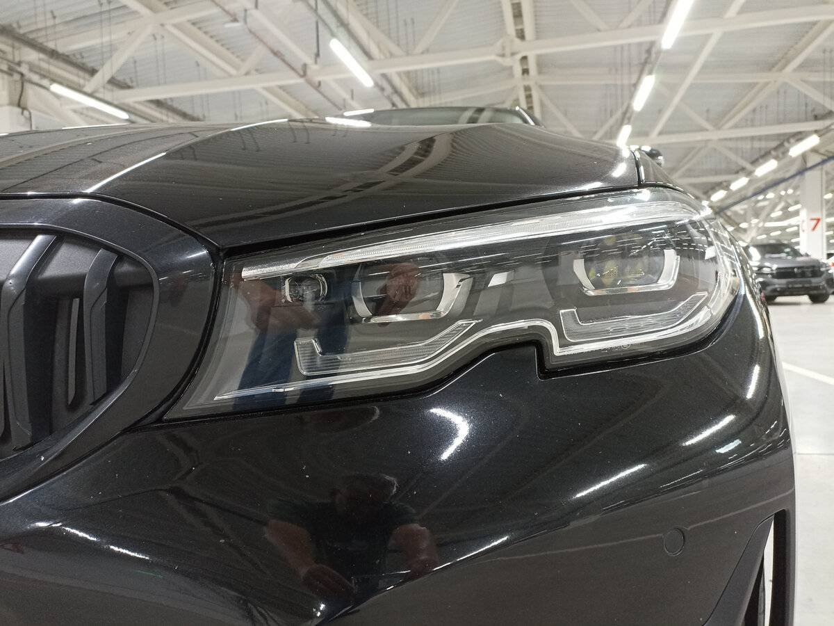 BMW 3 серии 2019 года с пробегом. Фото: #16