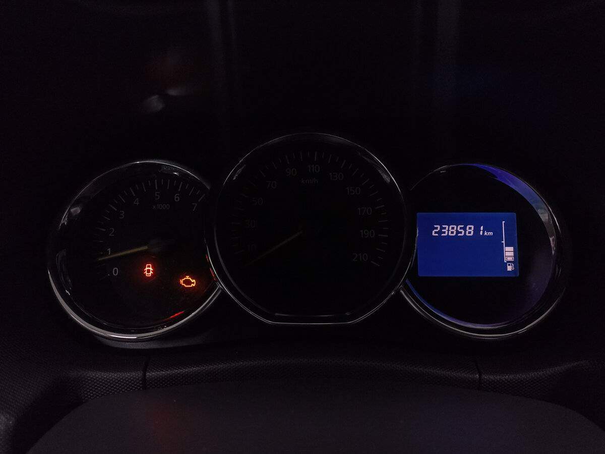 Б/У Рено Дастер 2015 года. Фото: #12