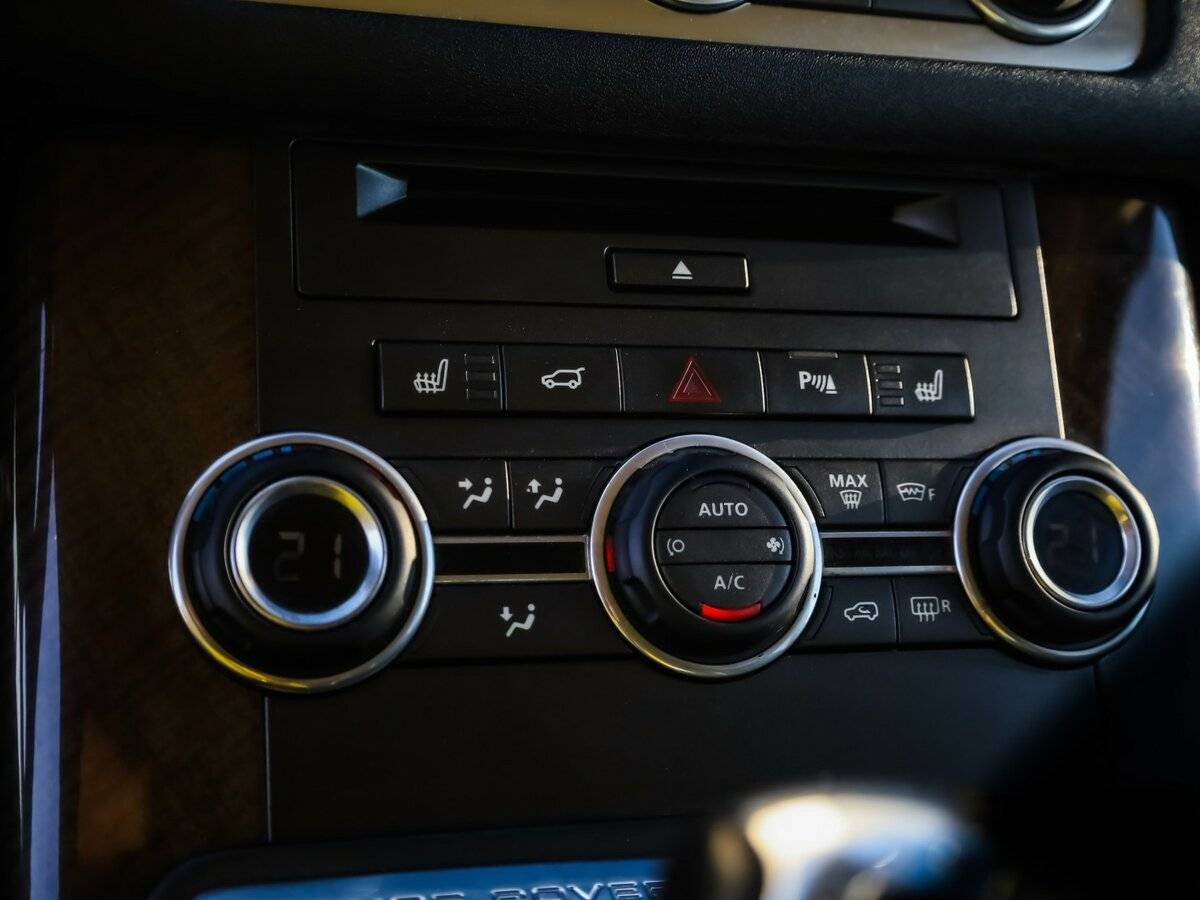 Land Rover Range Rover Sport 2013 года с пробегом. Фото: #18