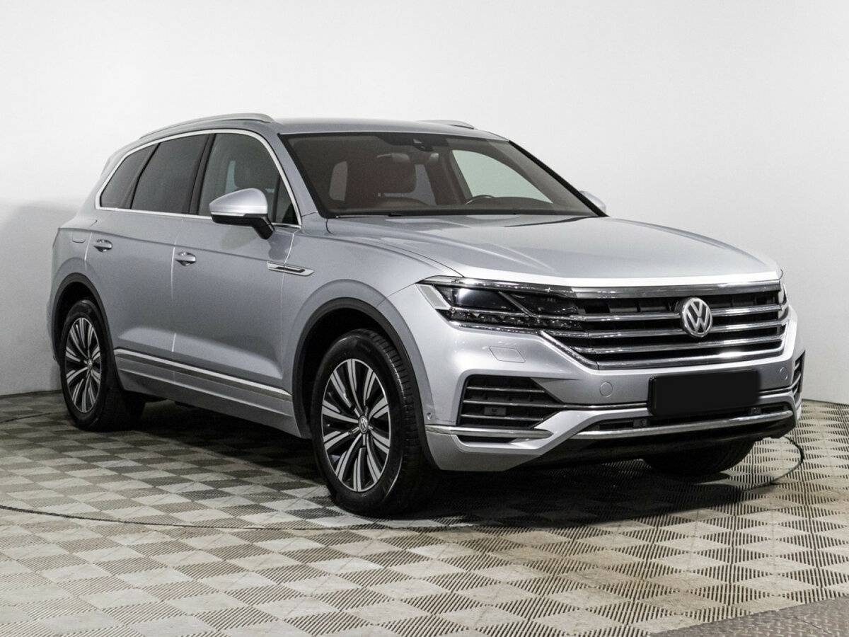Volkswagen Touareg 2018 года с пробегом. Фото: #2