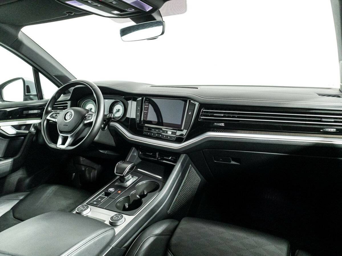 Volkswagen Touareg 2018 года с пробегом. Фото: #8