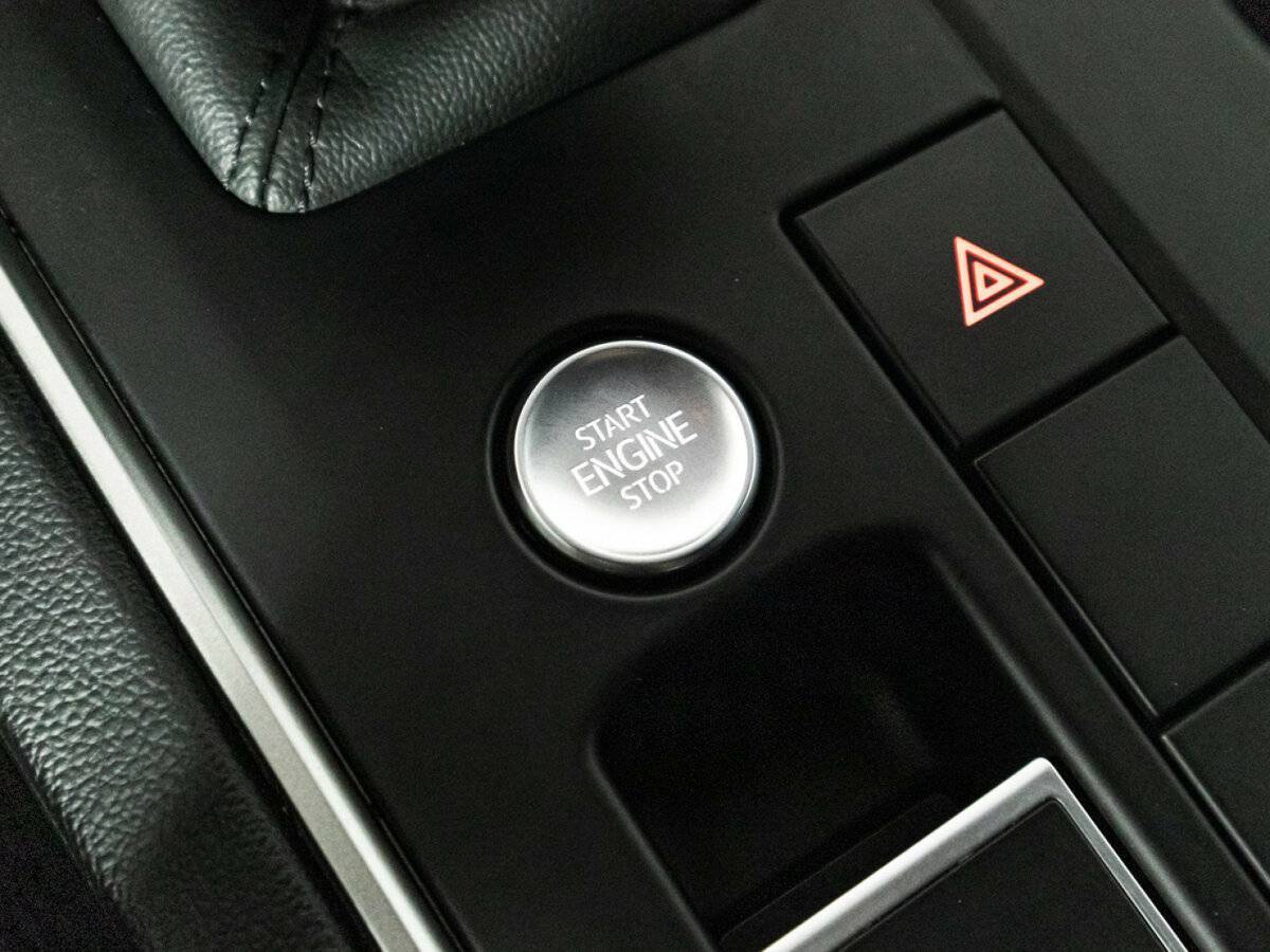 Volkswagen Touareg 2018 года с пробегом. Фото: #21