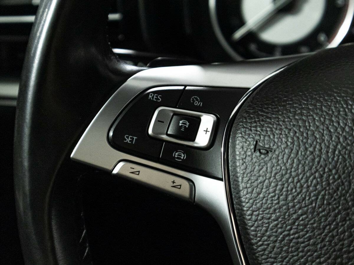 Volkswagen Touareg 2018 года с пробегом. Фото: #22