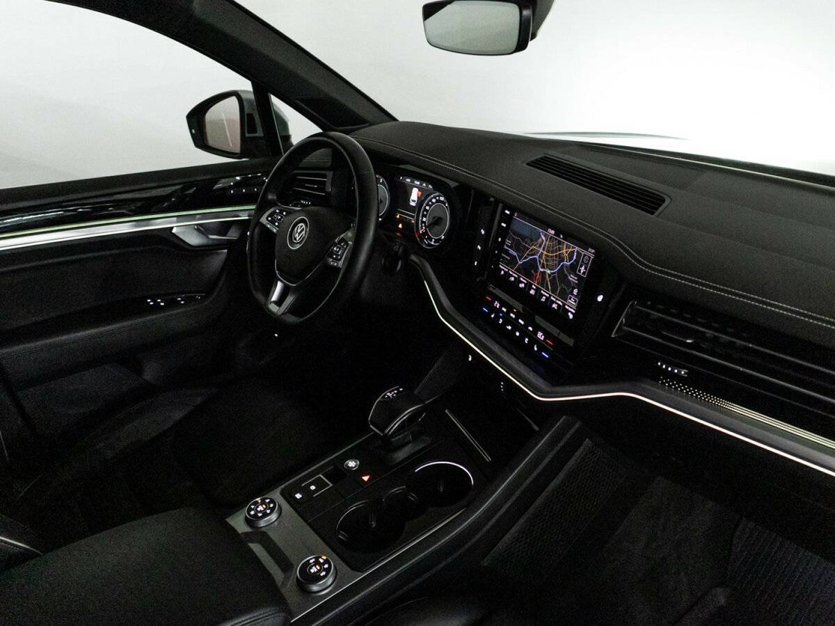 Volkswagen Touareg 2018 года с пробегом. Фото: #28