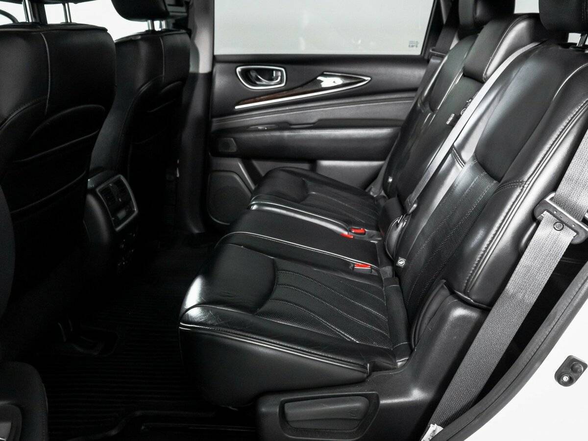 Infiniti QX60 2014 года с пробегом. Фото: #9