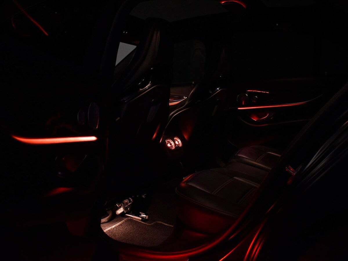 Mercedes-Benz E-Класс AMG 2017 года с пробегом. Фото: #28