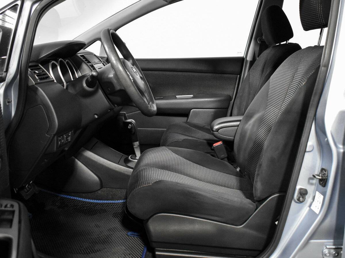 Nissan Tiida 2010 года с пробегом. Фото: #9