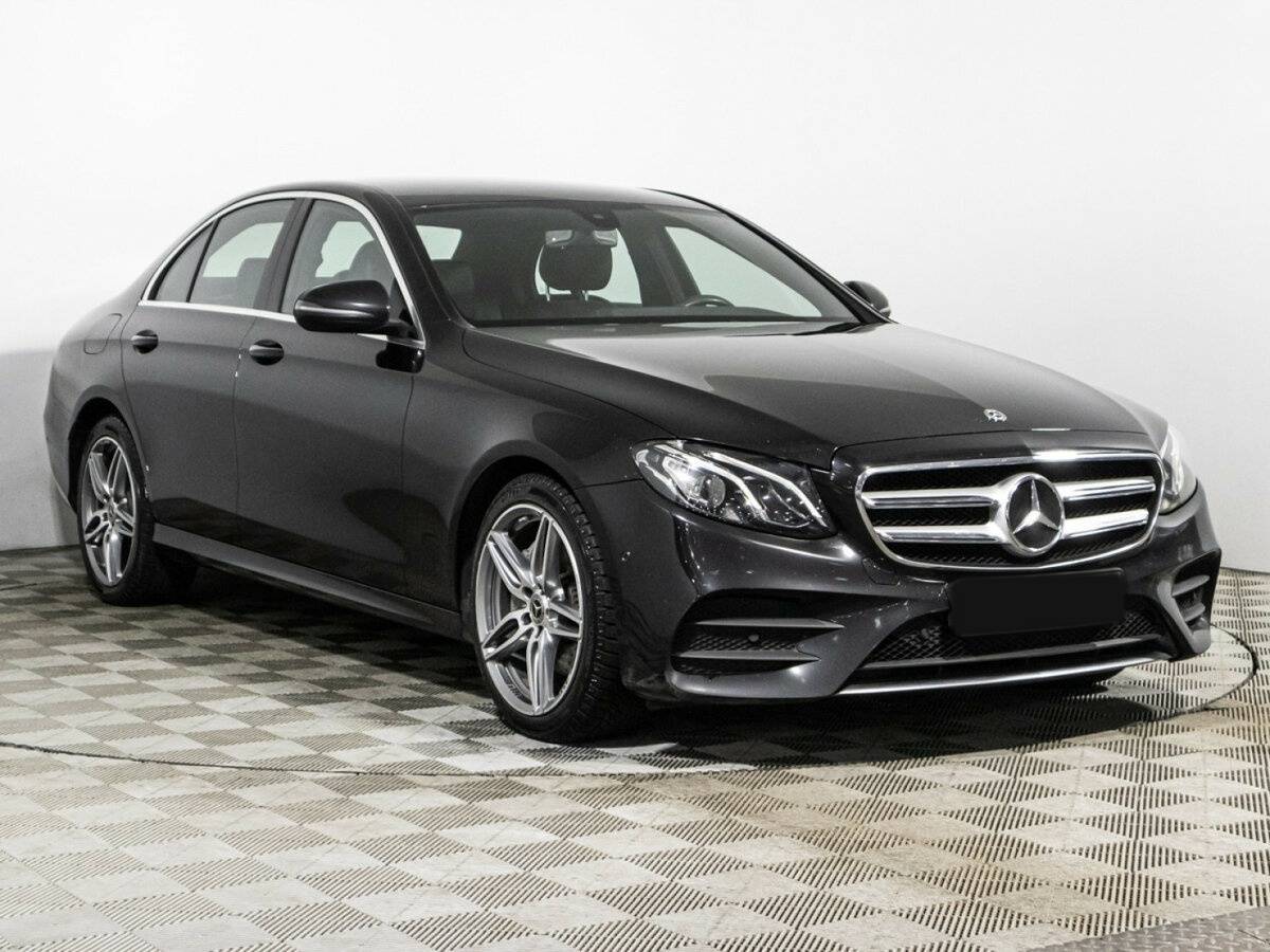 Mercedes-Benz E-Класс 2019 года с пробегом. Фото: #2