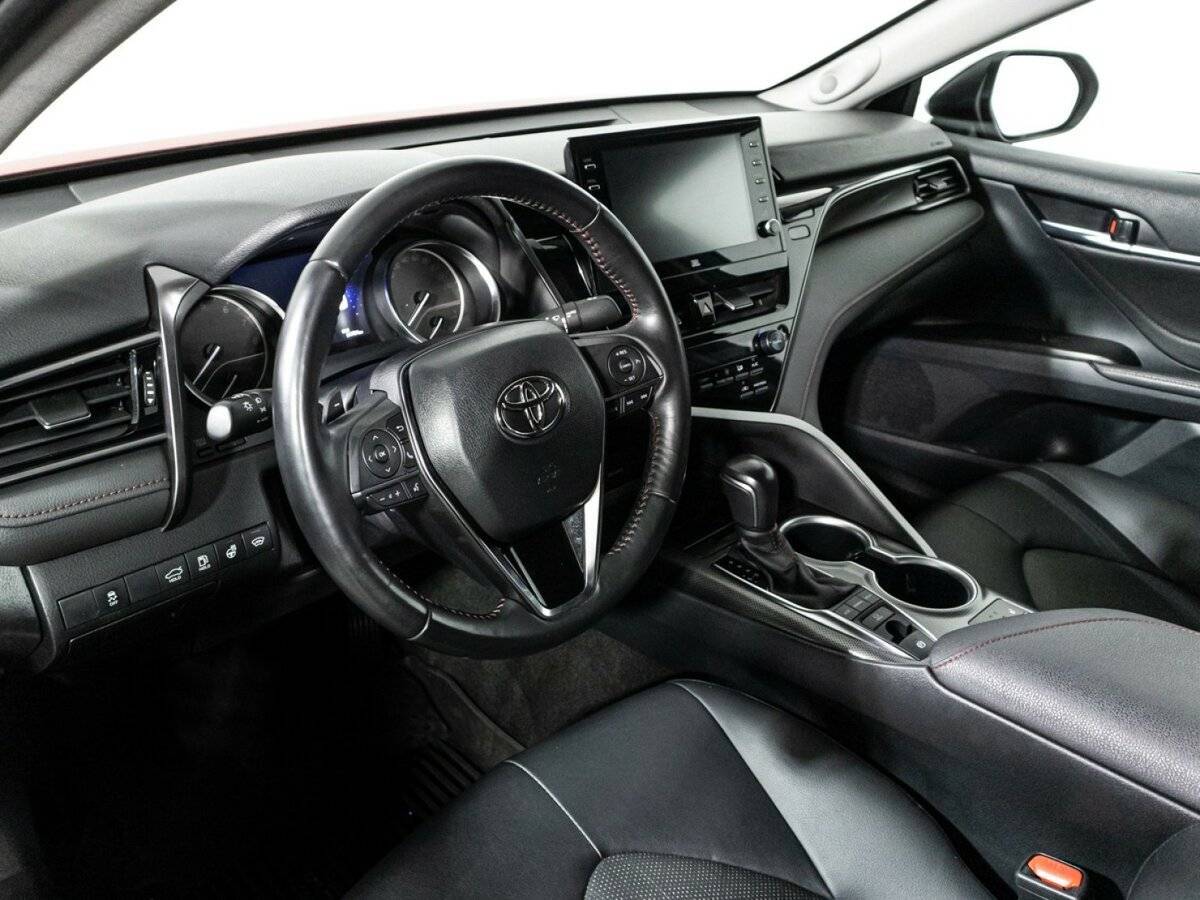 Toyota Camry 2021 года с пробегом. Фото: #10