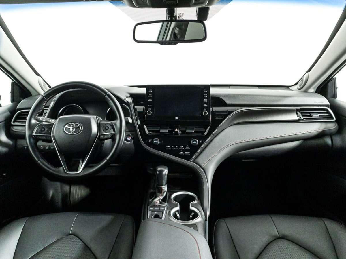 Toyota Camry 2021 года с пробегом. Фото: #12