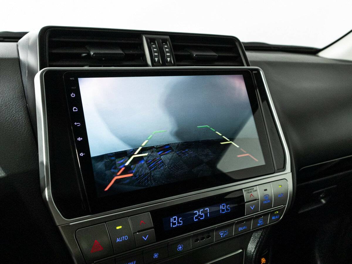 Toyota Land Cruiser Prado 2020 года с пробегом. Фото: #17