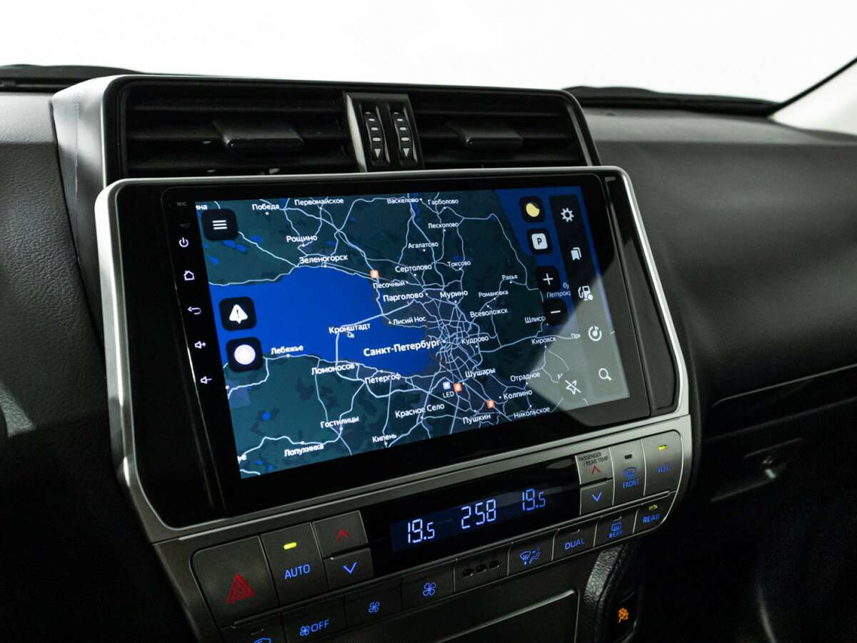 Toyota Land Cruiser Prado 2020 года с пробегом. Фото: #18