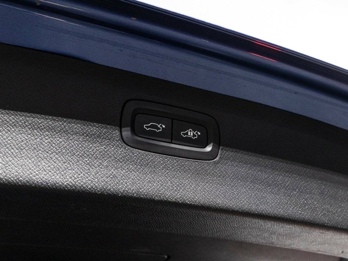 Volvo XC90 2017 года с пробегом. Фото: #15