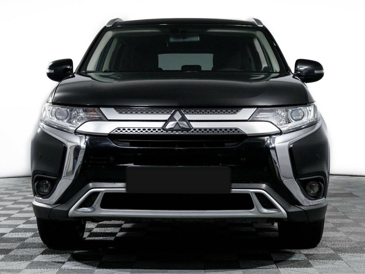 Mitsubishi Outlander 2021 года с пробегом. Фото: #1