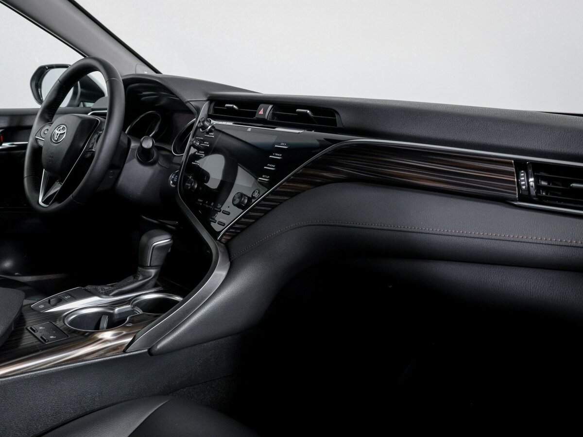 Toyota Camry 2019 года с пробегом. Фото: #8