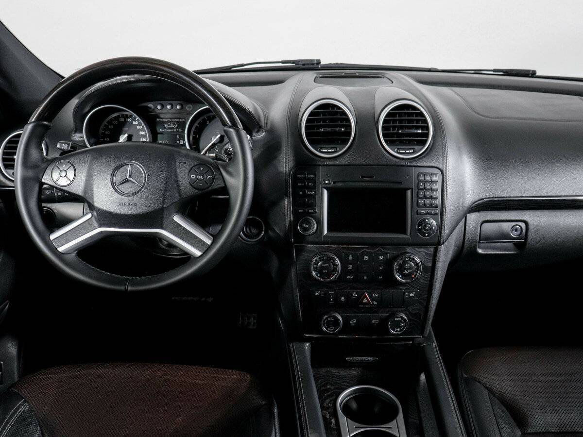 Mercedes-Benz GL-Класс 2012 года с пробегом. Фото: #11