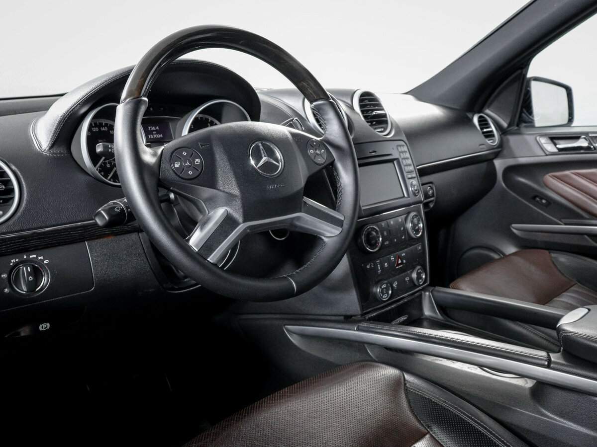 Mercedes-Benz GL-Класс 2012 года с пробегом. Фото: #13