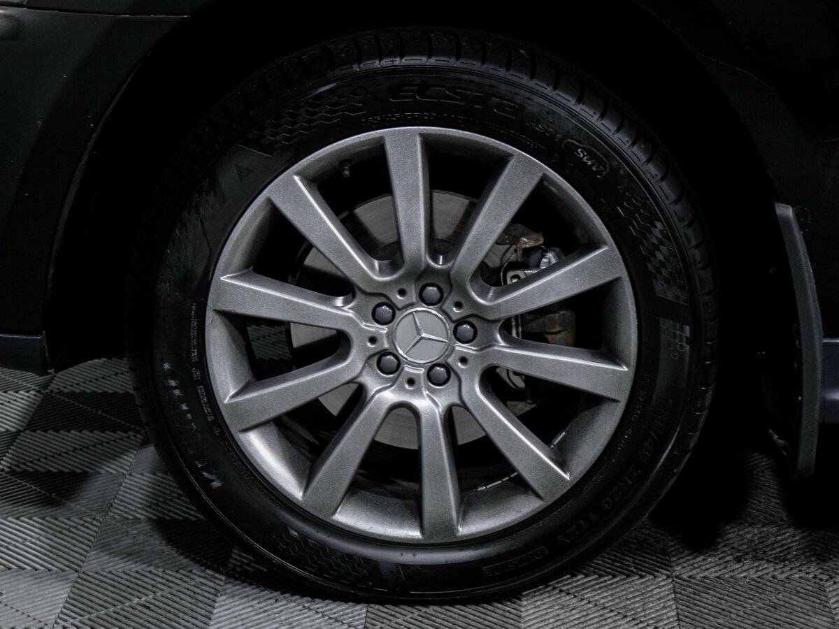 Mercedes-Benz GL-Класс 2012 года с пробегом. Фото: #14