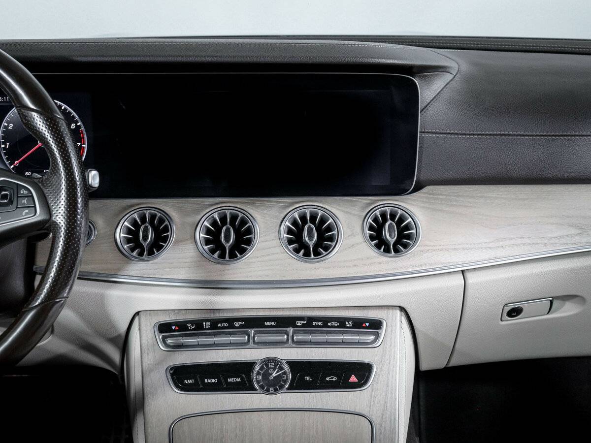 Mercedes-Benz E-Класс 2018 года с пробегом. Фото: #12