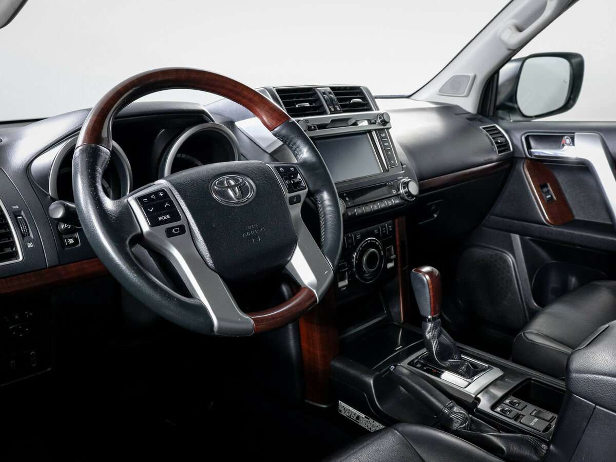 Toyota Land Cruiser Prado 2016 года с пробегом. Фото: #13